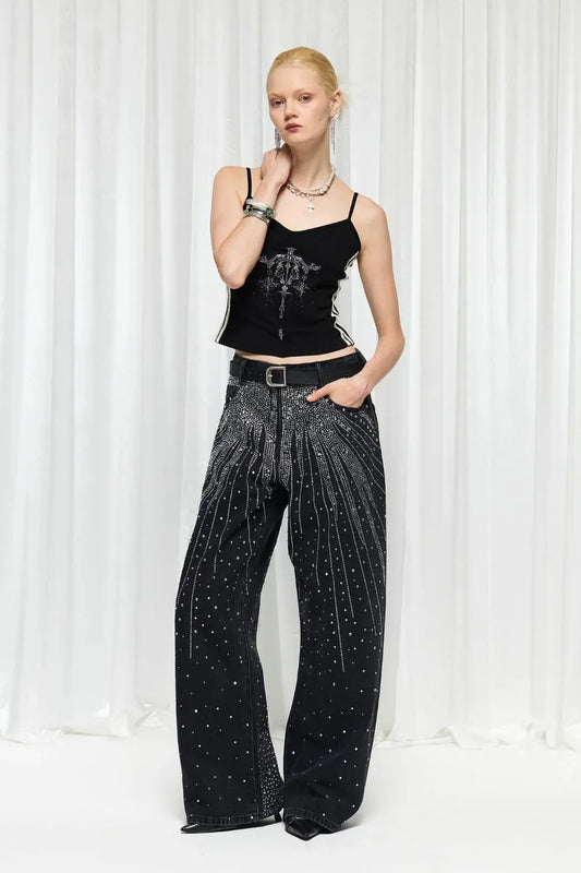【DND4DES】 Diamond-Splattered Wide-Leg Pants 女性モデル(1) 着用スタイリング 正面画像