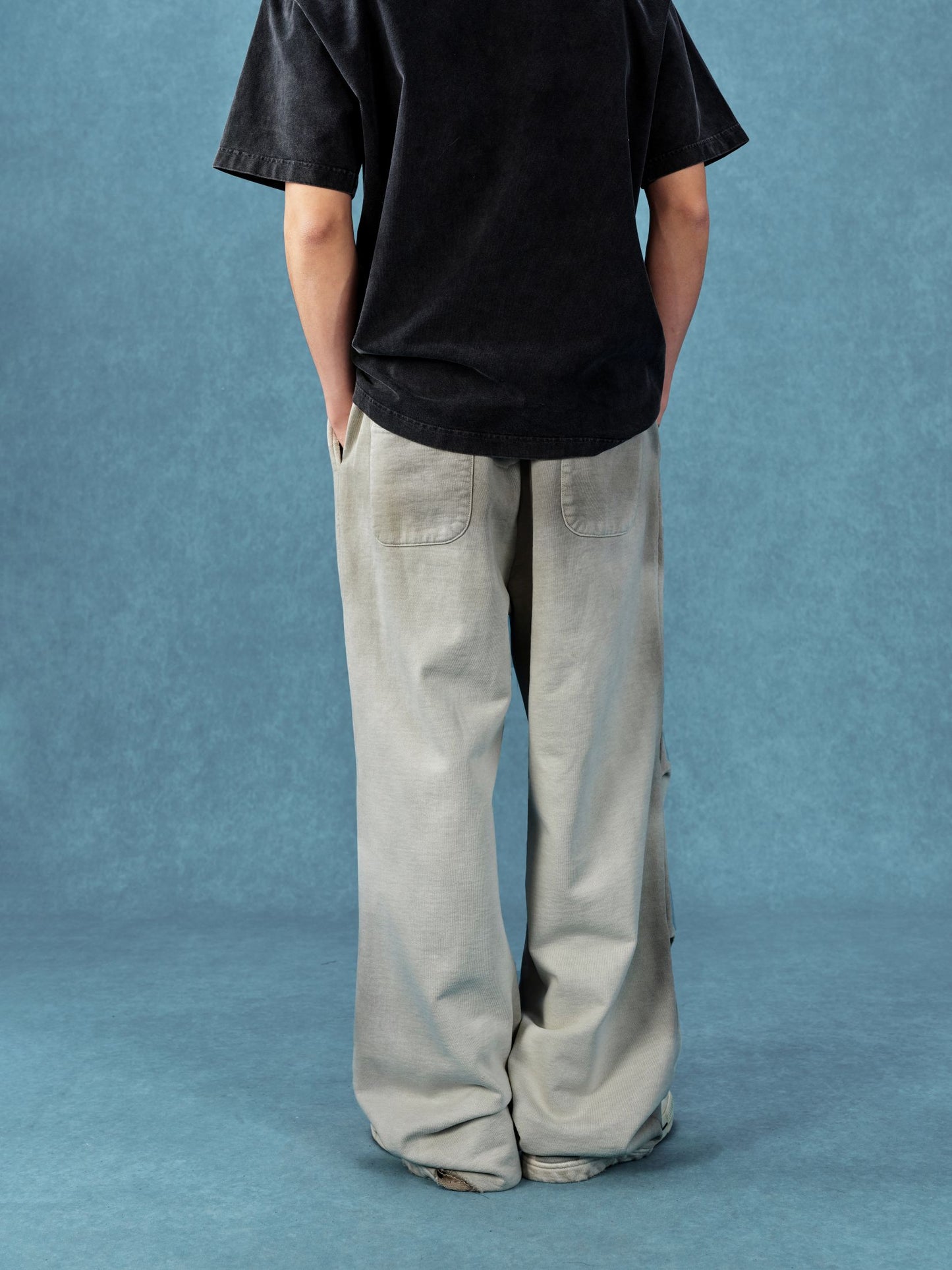 MEDM　BASIC DYED SWEATPANTS