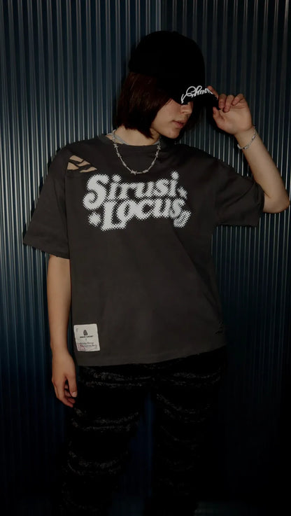 SIRUSI LOGOTYPE HALFTONE S/S Tee - SUMI