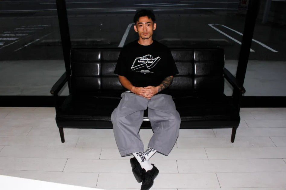 GOOD-BYE LONELY WORLD S/S Tee - BLACK