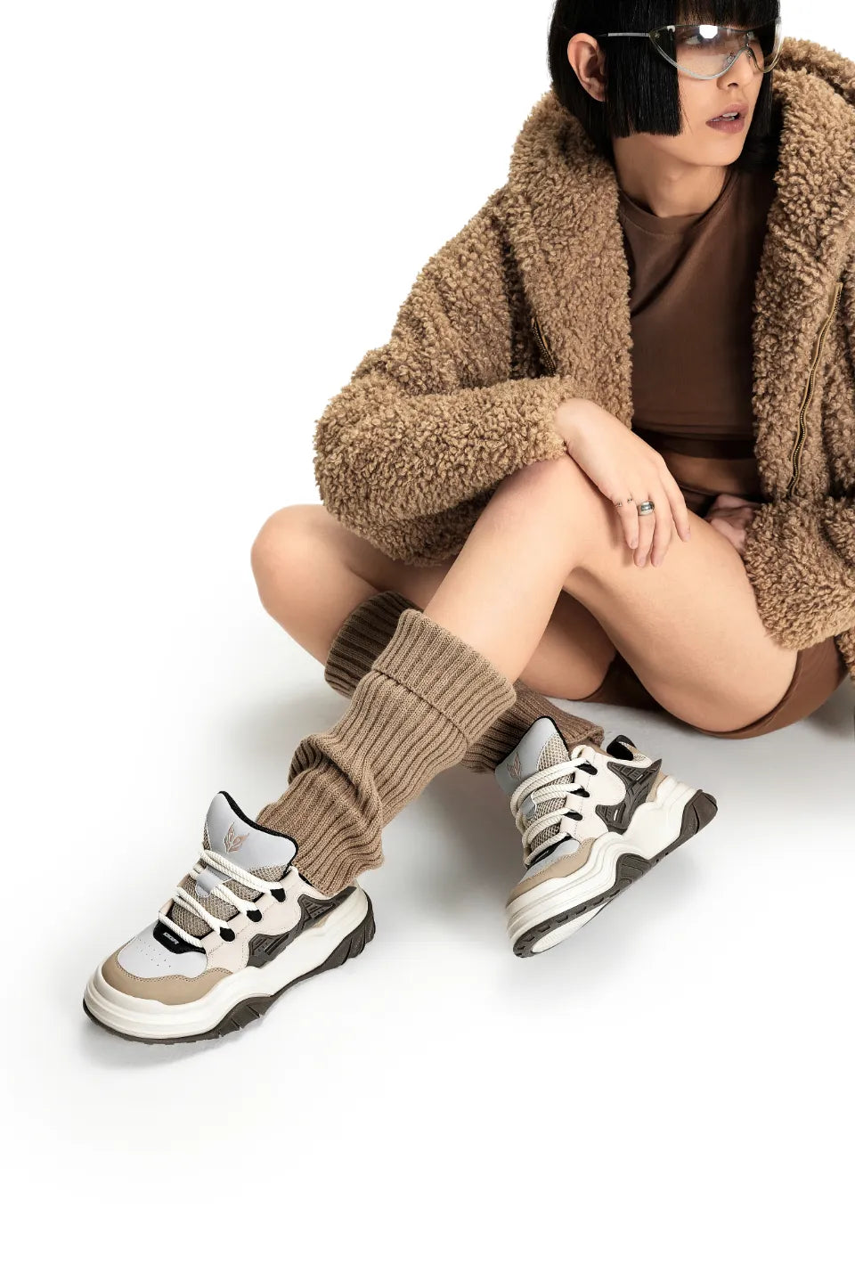 Riding The Waves - BEIGE