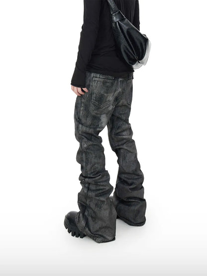 【DISTOPION】 Carbon Jeans （ブラック） 着用ルック 背面斜め角度
