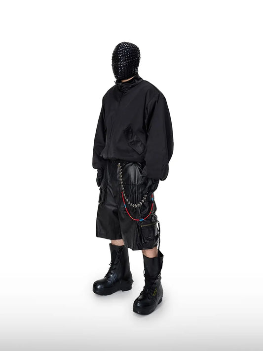 【DISTOPION】 Tech Cargo Shorts （ブラック） 着用ルック 正面全身