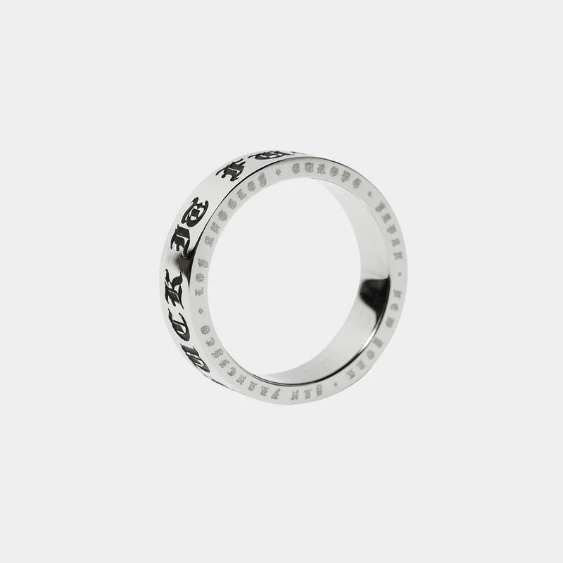 【HUF】 OLD RING （SILVER） 上下フチ部分の緻密な刻印詳細画像