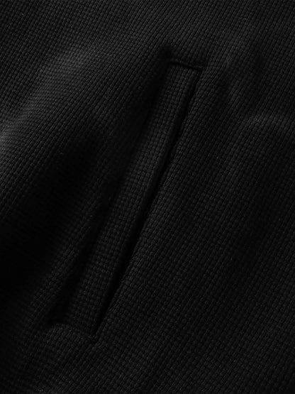 【THE BOY HAS NO PATIENCE】 LUMINOUS DAWN EMBROIDERED LOGO HOODIE （BLACK） 側面のスリットポケット縫製部拡大画像