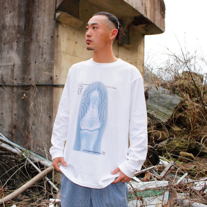 SECOND FINGER PRINT L/S TEE