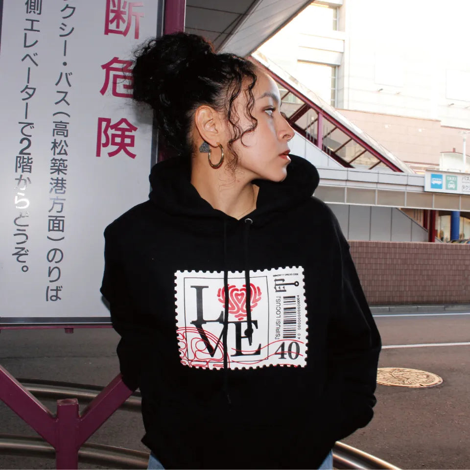SIRUSI LOVE 切手 HOODIE