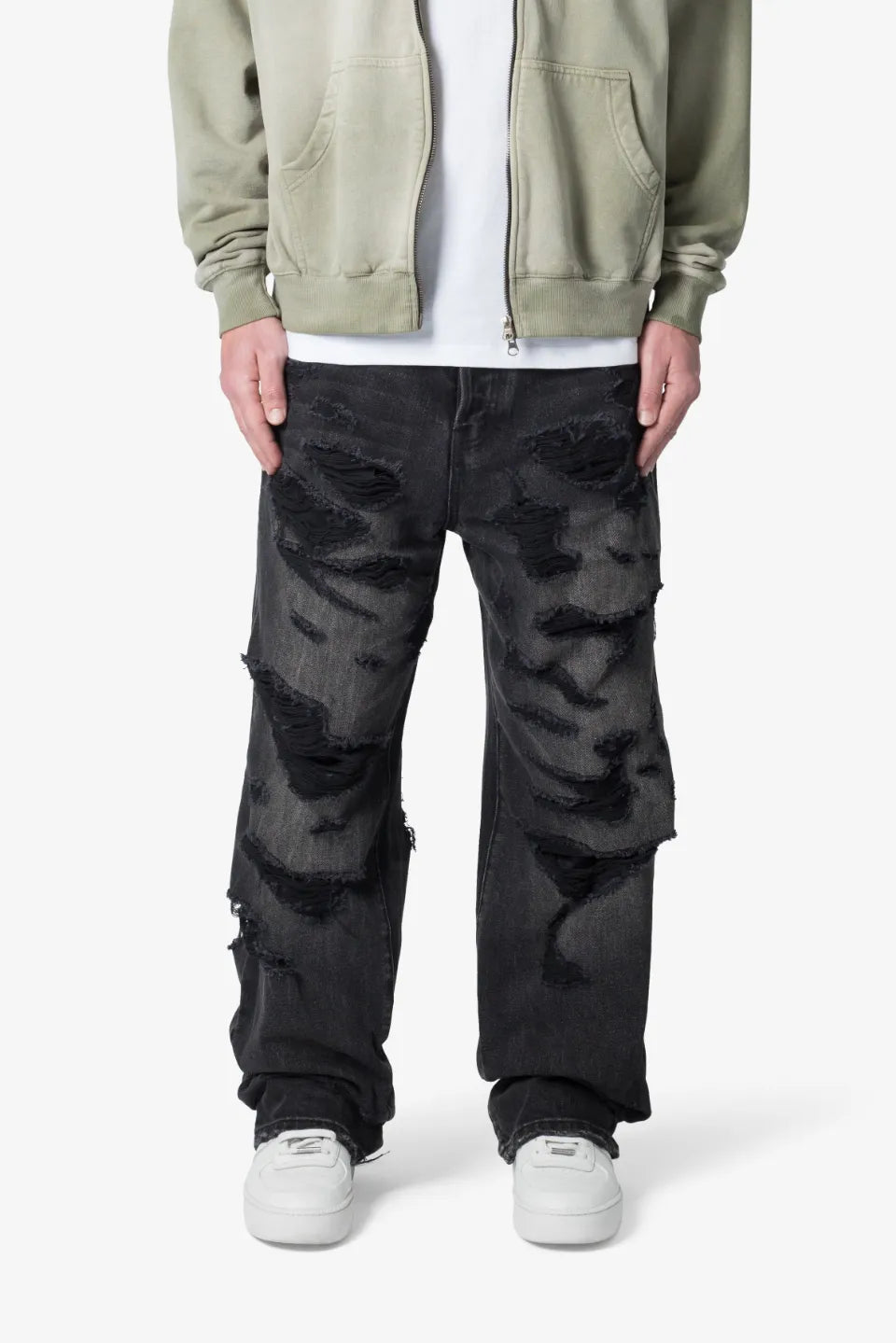 【MNML】 ULTRA BAGGY DISTRESSED DENIM （ブラック） 正面全体画像