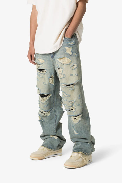 【MNML】 ULTRA BAGGY DISTRESSED DENIM （ブルー） 着用スタイル全体画像 
