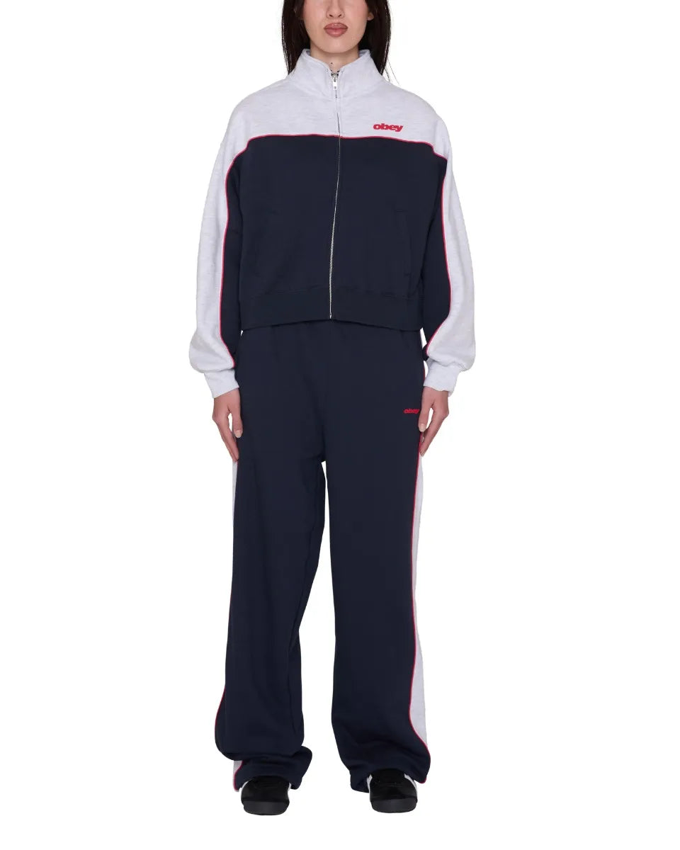 【OBEY】 ZENO MOCK NECK ZIPUP （NAVY） 全体立ち姿画像（ZENO SWEATPANTSとセットアップ着用）