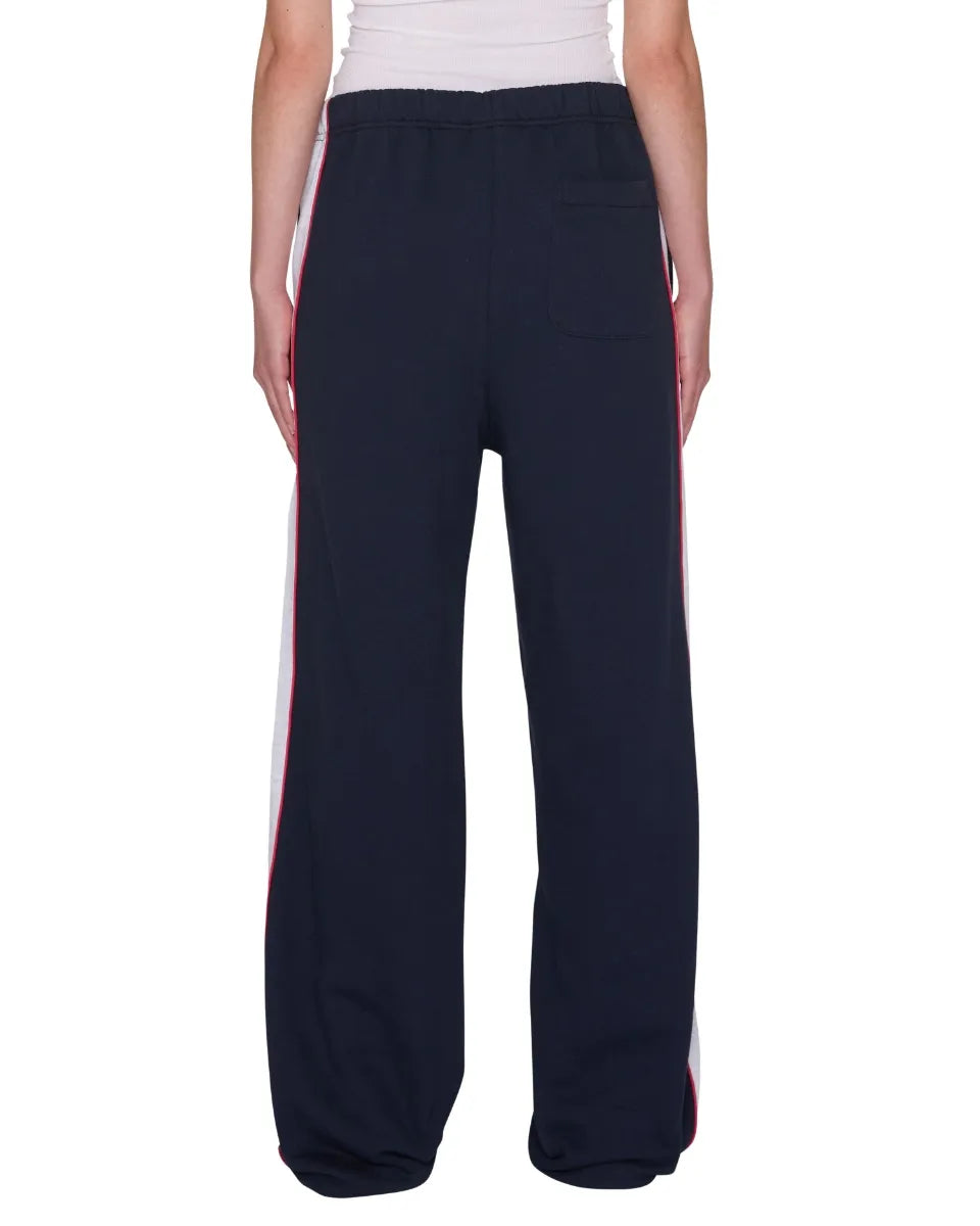 【OBEY】 ZENO SWEATPANTS （NAVY） 背面着用画像   