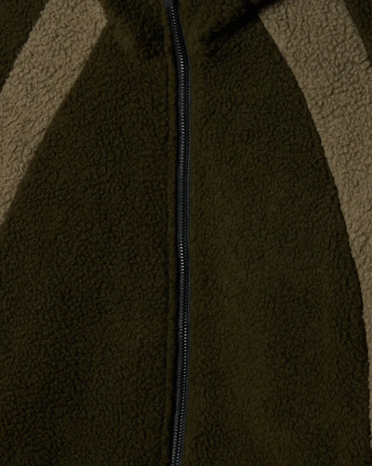 ALTA FLEECE JACKET OBEYのロジンマルチカラーボア生地拡大画像。深みのあるオリーブカラーのPOLARTECフリース生地のアップ。
