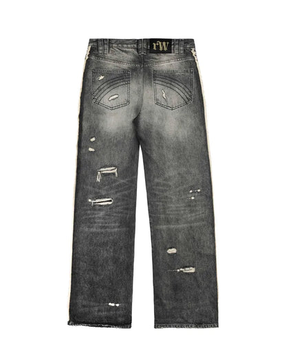 Track Jeans Racer Worldwideのブラックカラー平置き背面画像。バックポケットのステッチとウエスト右上のポニーヘア風「rW」レザーパッチが際立つバックスタイル。