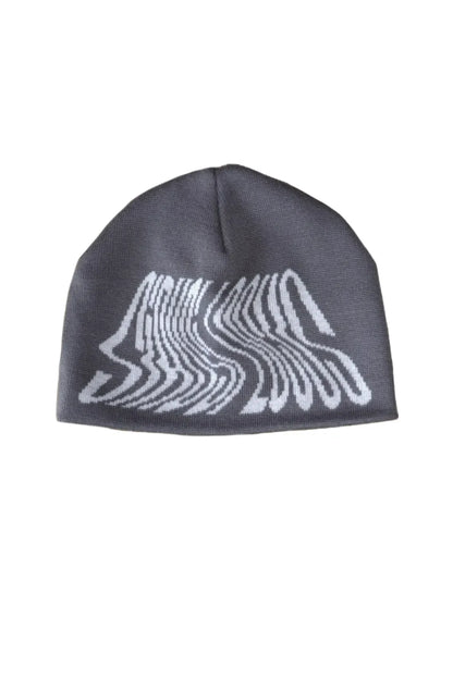 【SIRUSI LOCUS】 DISTORTION LOGOTYPE BEANIE （GRAY） 正面ロゴ全体画像
