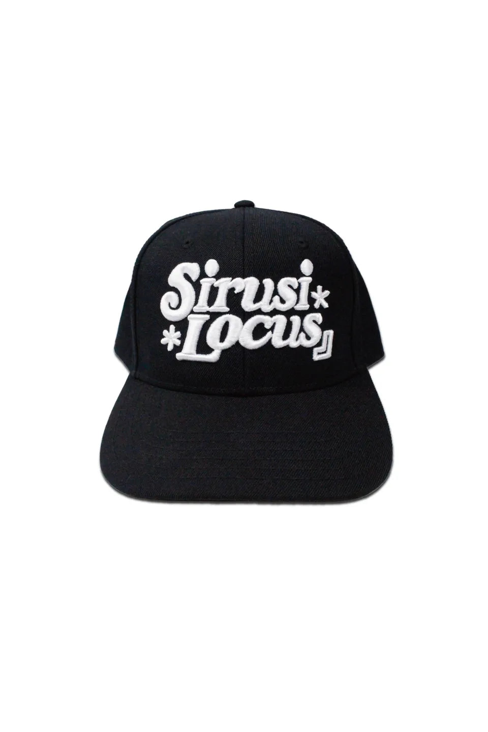 SIRUSI LOCUS SIRUSI LOGOTYPE CAP ブラック 3D刺繍ロゴ スナップバックキャップ 平置き正面フロント全体カット