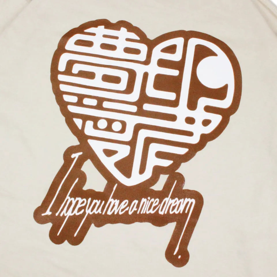 【SIRUSI LOCUS】 夢印愛者 L/S TEE （ベージュ） 背面ハート印鑑＆レタリングプリント ディテール