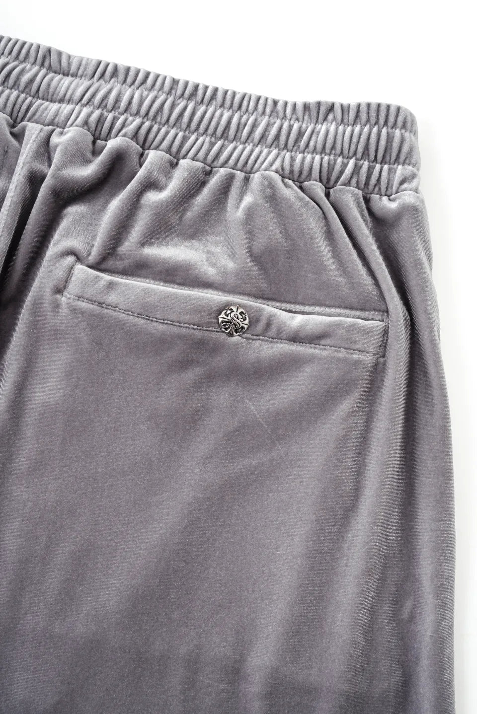 【SUPPLIER】 Micro Cross Rhinestone Velour Track Pants （グレー）バックポケット・オリジナルドットボタン詳細画像