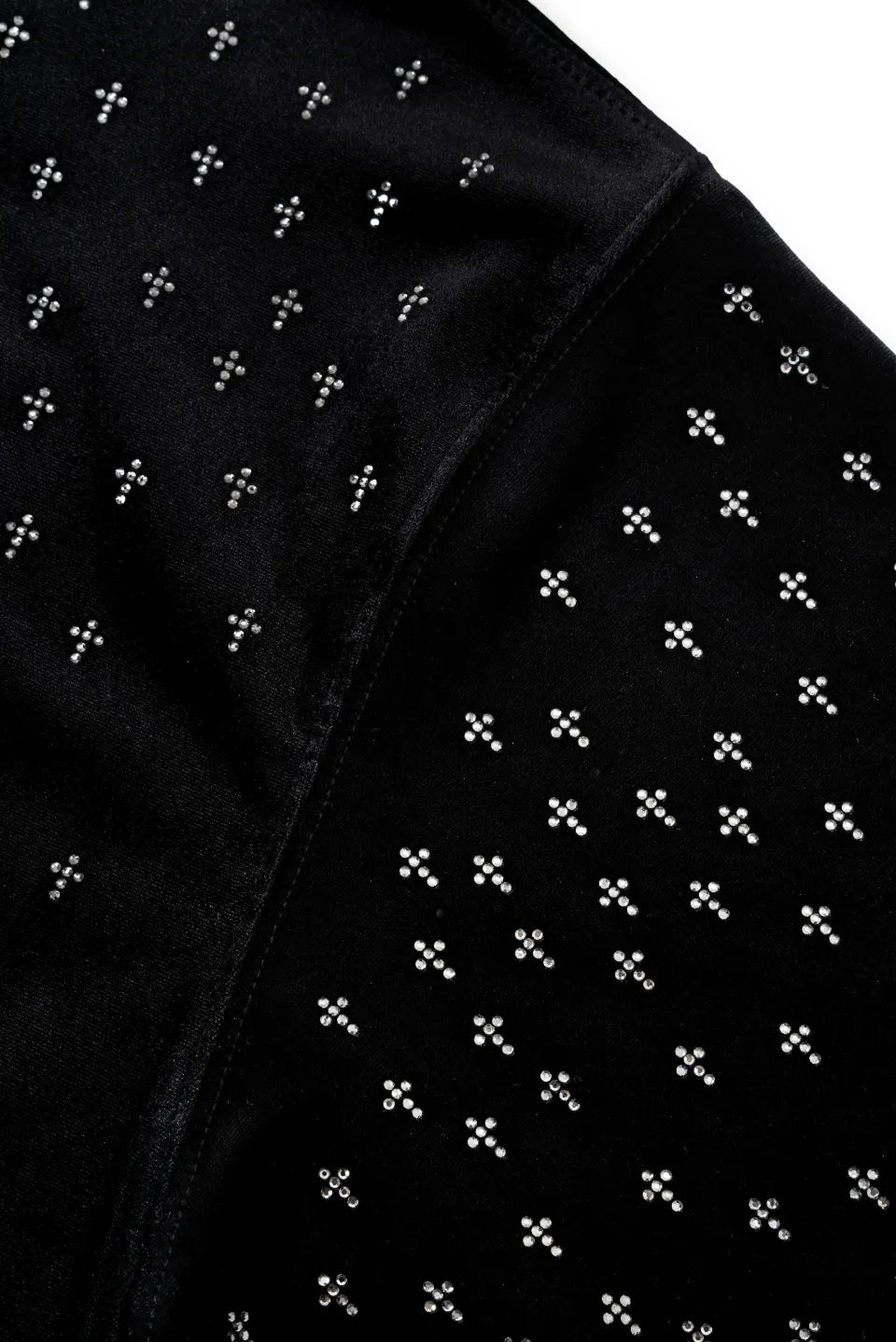 【SUPPLIER】 Micro Cross Rhinestone Velour Zip Hoodie（ブラック） 肩周り・袖ラインストーン配置詳細画像