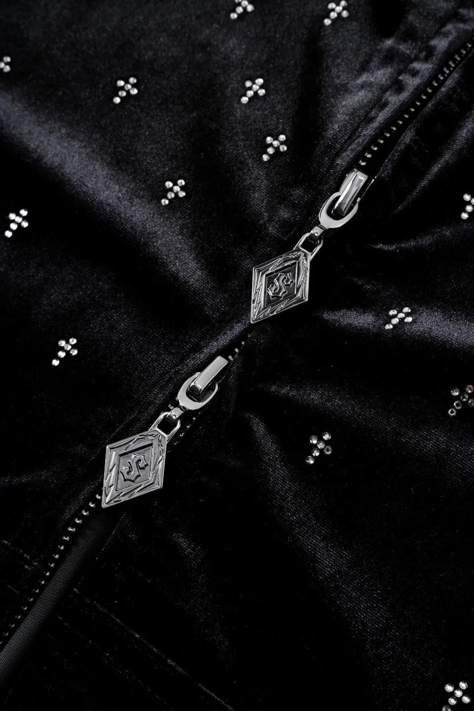 【SUPPLIER】 Micro Cross Rhinestone Velour Zip Hoodie ダブルジップ・オリジナルロゴチャーム詳細画像