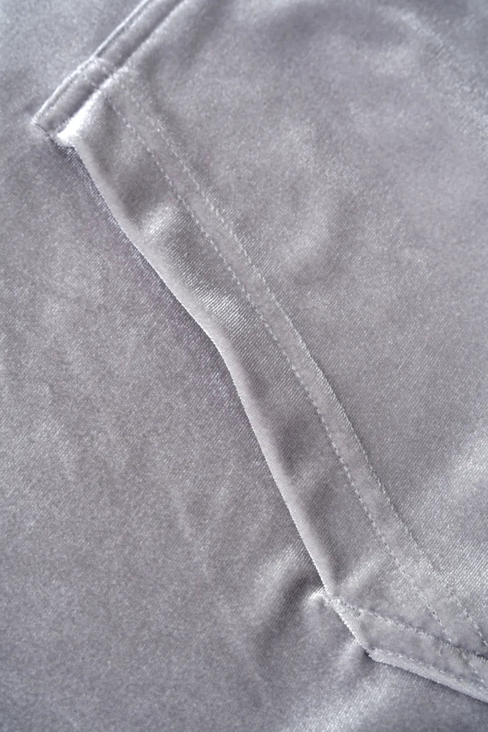 【SUPPLIER】 Micro Cross Rhinestone Velour Zip Hoodie（グレー） カンガルーポケット詳細画像