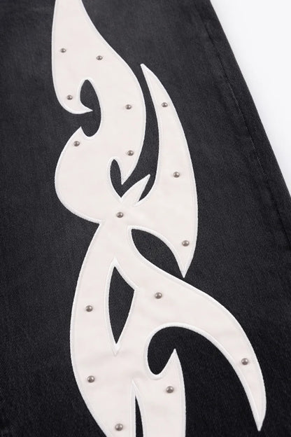 【SUPPLIER】 Studs Tribal Leather Patch Curve Denim トライバルレザーパッチ・スタッズディテール画像