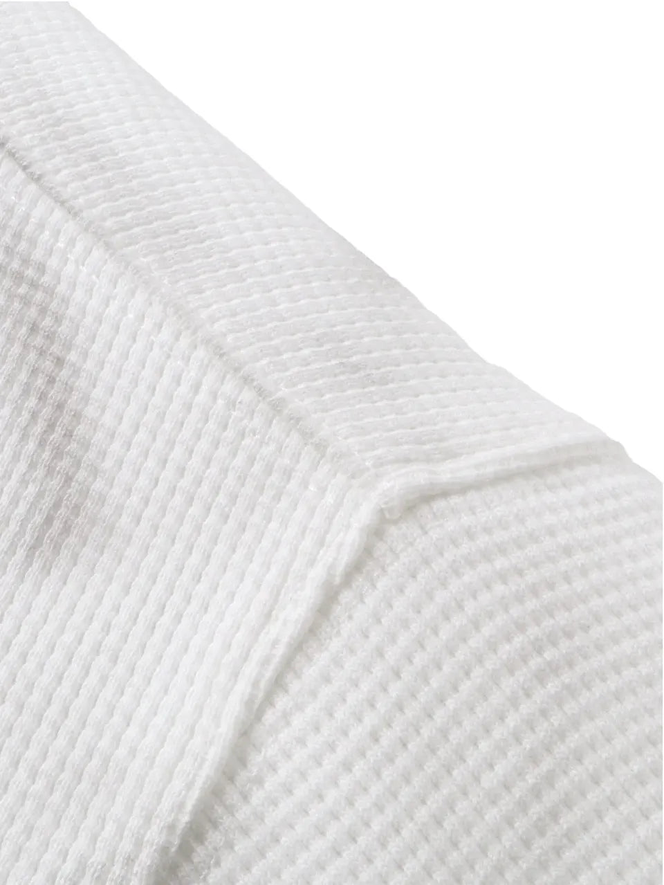 【THE BOY HAS NO PATIENCE】 LUMINOUS DAWN EMBROIDERED LOGO HOODIE （WHITE） ショルダーラインのステッチとサーマル地の詳細画像