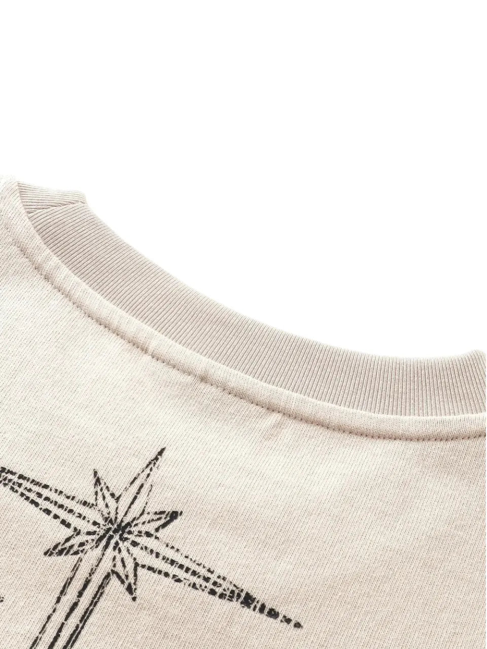 THE BOY HAS NO PATIENCE Tシャツ 襟元プリント＆ステッチディテール