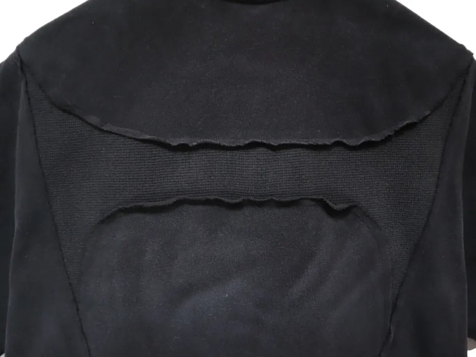【THE BOY HAS NO PATIENCE】 LUMINOUS DAWN STRUCTURED POLO バック切り替え＆カットオフデザインディテール