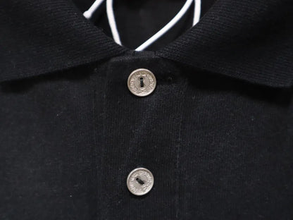 【THE BOY HAS NO PATIENCE】 LUMINOUS DAWN STRUCTURED POLO （ブラック）刻印入りオリジナルメタルボタンディテール